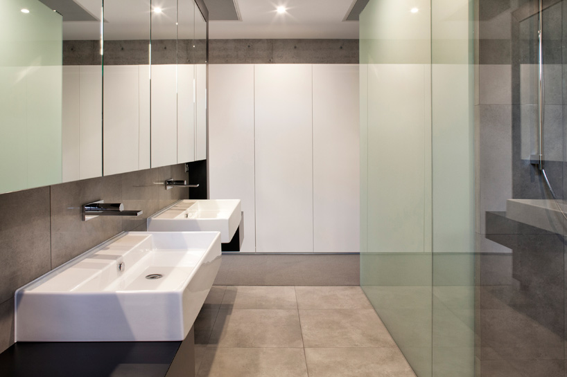vibe-design-group-sorrento-house-1-melbourne-designboom-03