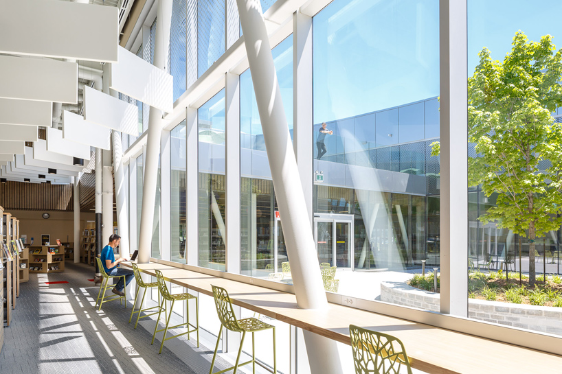 zas-architects-vaughan-civic-centre-resource-library-canada-designboom-02