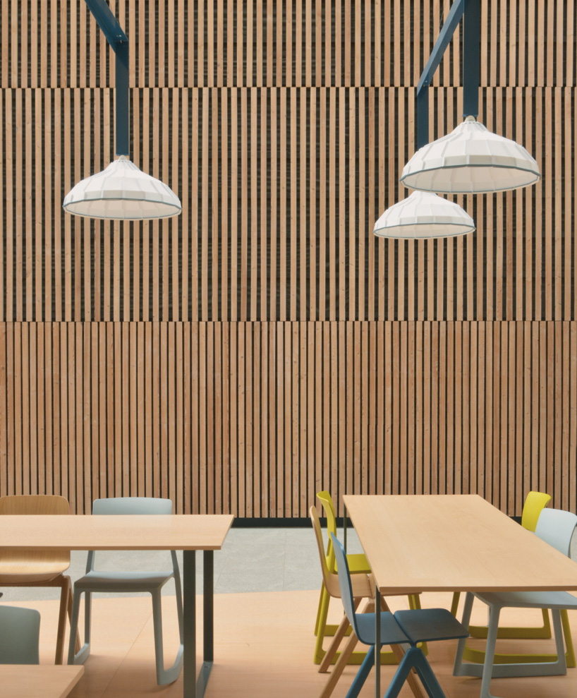 scau-js-l-troyes-business-school-france-designboom-04