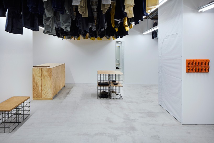 schemata architects store descente blanc tokyo