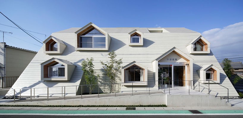 tsc-architects-hirano-clinic-japan-designboom-01