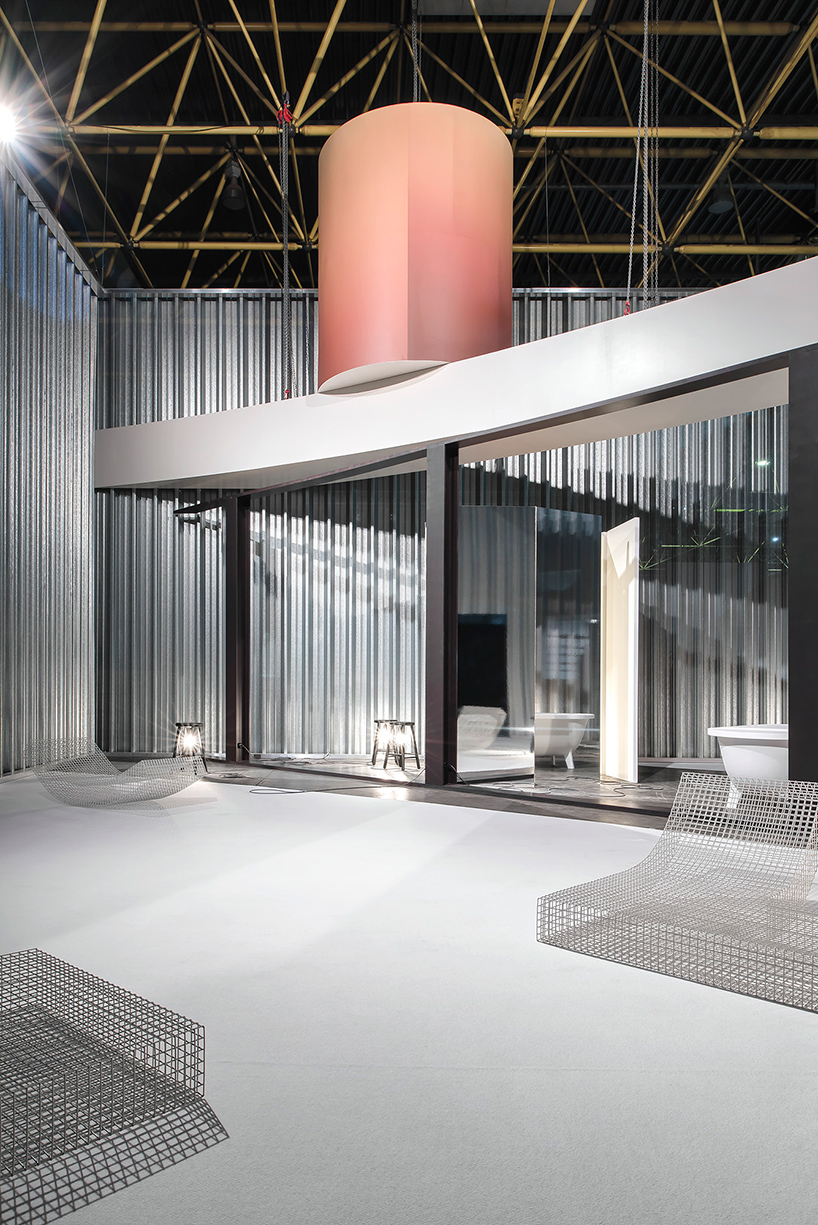 biennale-interieur-2016-silver-lining-interiors-solo-house-office-kgdvs-designboom-02