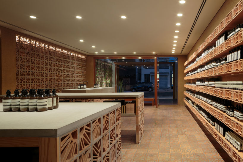 campana-studio-aesop-adalena-sao-paulo-designboom-03