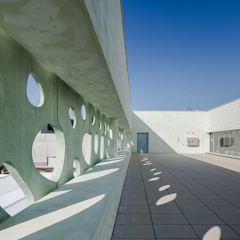 claudio-vilarinho-ibs-institute-of-science-and-innovation-for-bio-sustainability-portugal-designboom-02