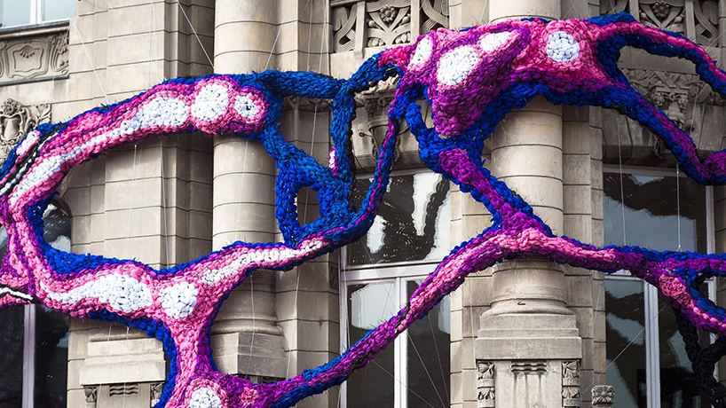 crystal-wagner-hyperbolic-lodz-murals-designboom-02