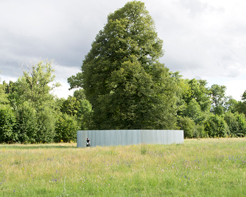 ENCERCLER makes a lonely tree the star attraction in riorges, france