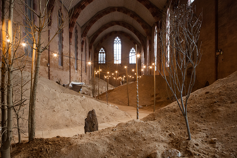 hans-op-de-beeck-the-garden-of-whispers-printemps-de-septembre-toulouse-designboom-01