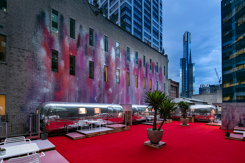 notel-melbourne-airstreams-hotel-designboom-02