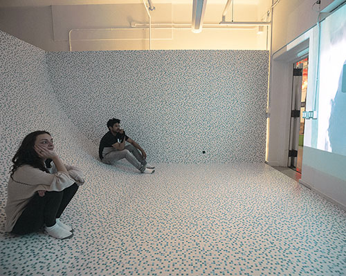 novka ćosović's empty swimming pool confronts visitors with the horrors of war