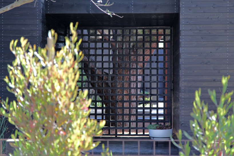 sebastian-mariscal-dwell-home-venice-california-designboom-06