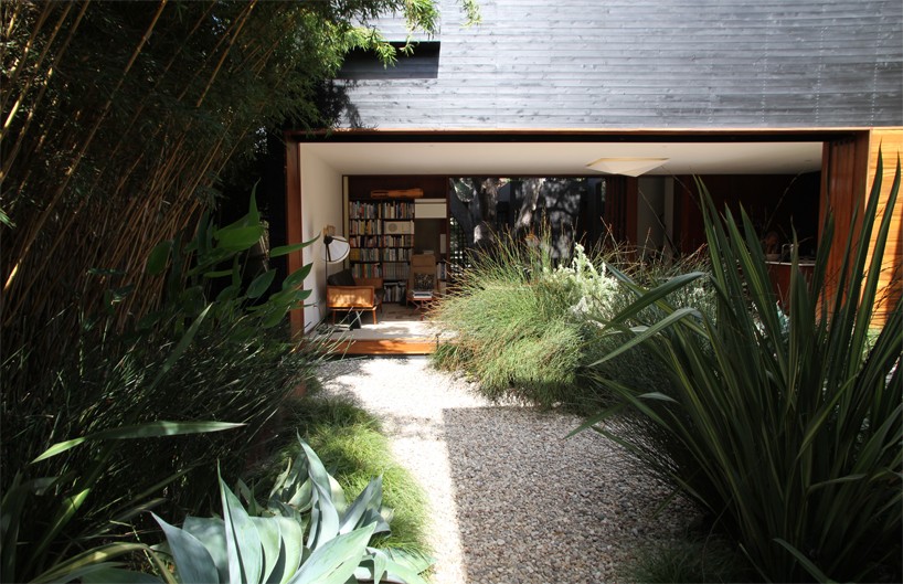 sebastian-mariscal-dwell-home-venice-california-designboom-09