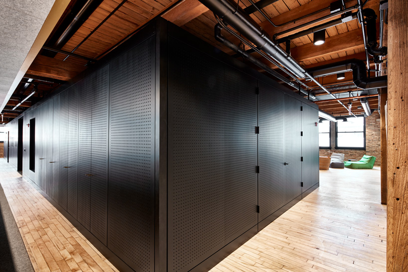 those-architects-ansarada-office-chicago-designboom-05