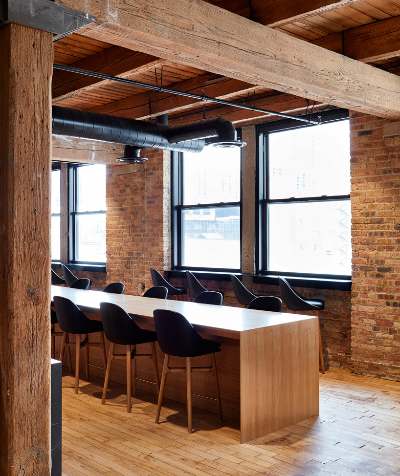 those-architects-ansarada-office-chicago-designboom-05