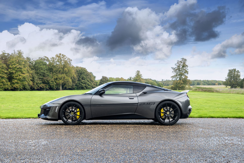 otus evora sport 410 designboom