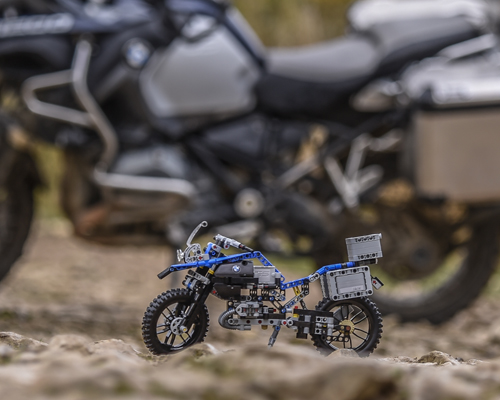 LEGO shrinks BMW R 1200 GS adventure into mini motorcycle