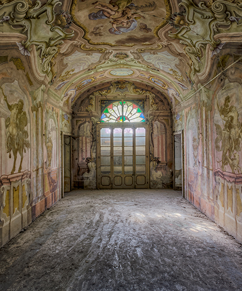a fondness for forgotten spaces: christian richter's images of abandoned architecture