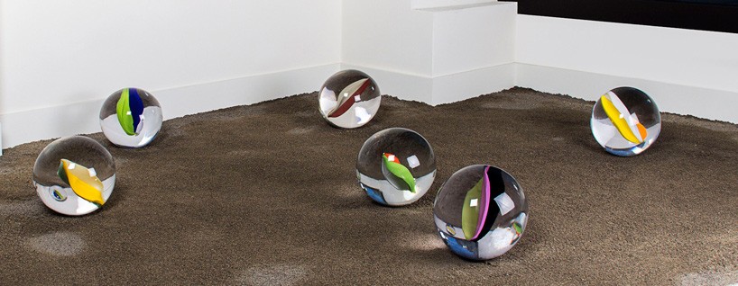 kosmosphaera-macro-marbles-designboom-01