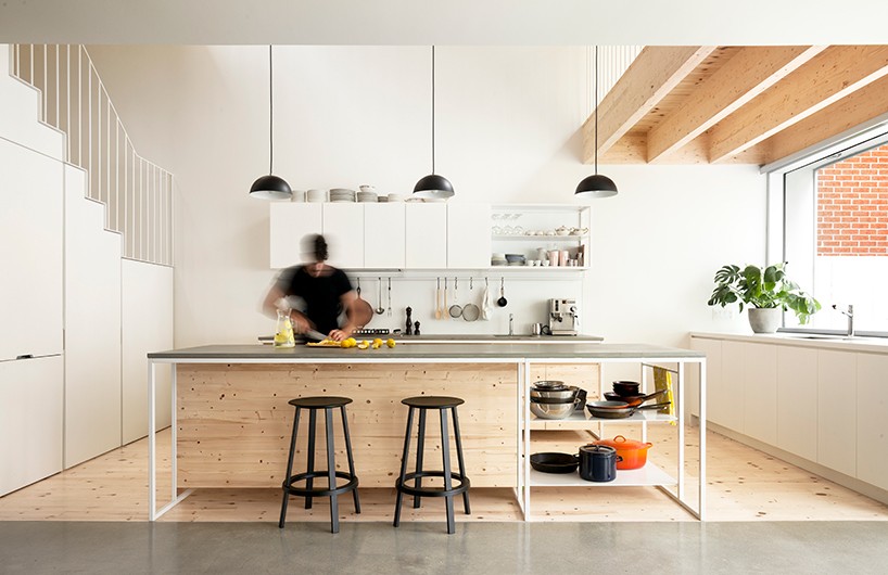 la-shed-arhcitecture-maison-clark-canada-designboom-03