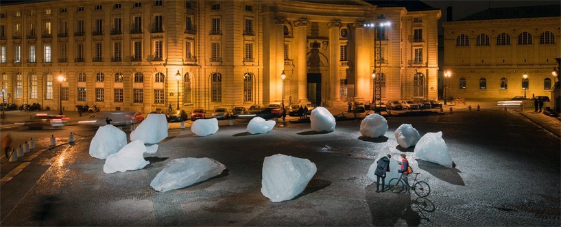 olafur-eliasson-ice-watch-paris-designboom-01