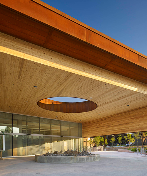perkins + will completes corten tech building for canadian university campus