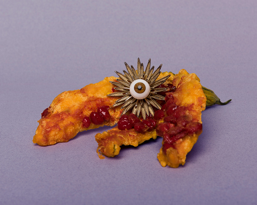 remedios-vincent-feeas-emperors-new-clothes-designboom-01