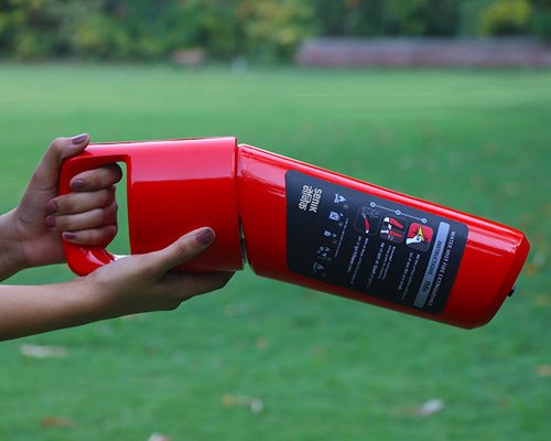 senik fire extinguisher by sailee adhao is quick+easy for emergencies