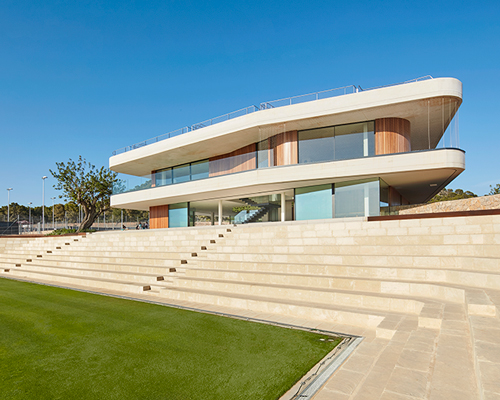 GRAS arquitectos constructs natural stone tennis club in mallorca