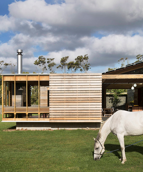 herbst architects frames the countryside with bramasole house in auckland