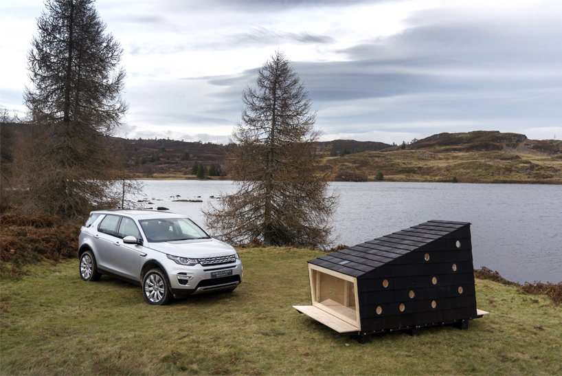 lumo-land-rover-christmas-cabin-designboom01