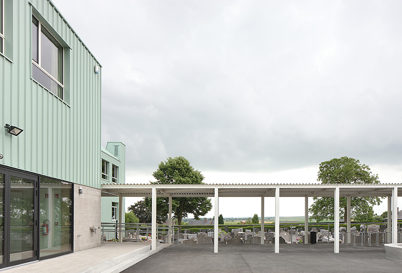 dierendonckblancke-architects-rimst-school-belgium-designboom-02
