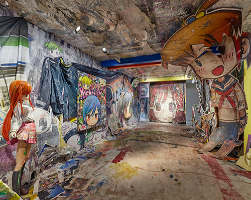 galerie perrotin's seoul space turned into a milieu of japanese neo-pop and manga by mr.