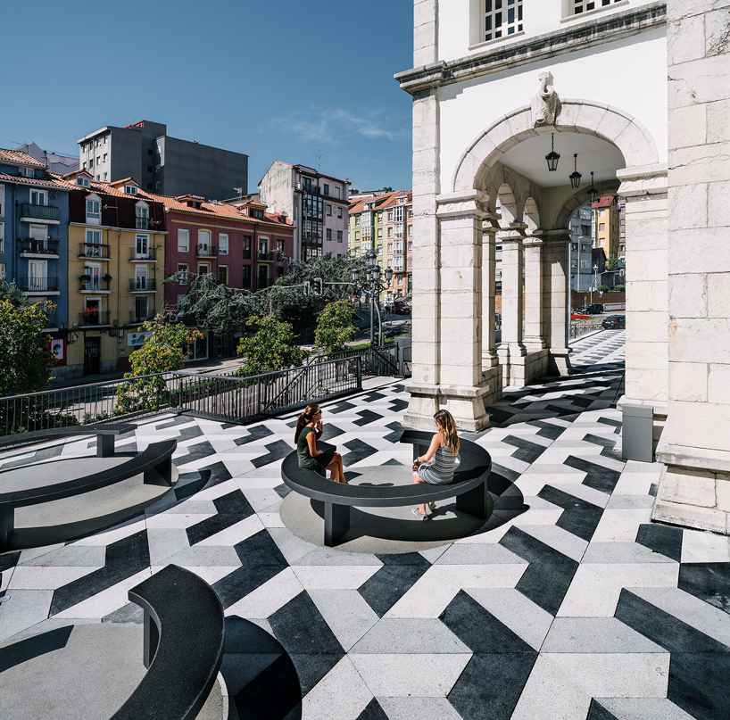 garciagerman-arquitectos-puertochico-plaza-and-market-cantabria-spain-designboom-01