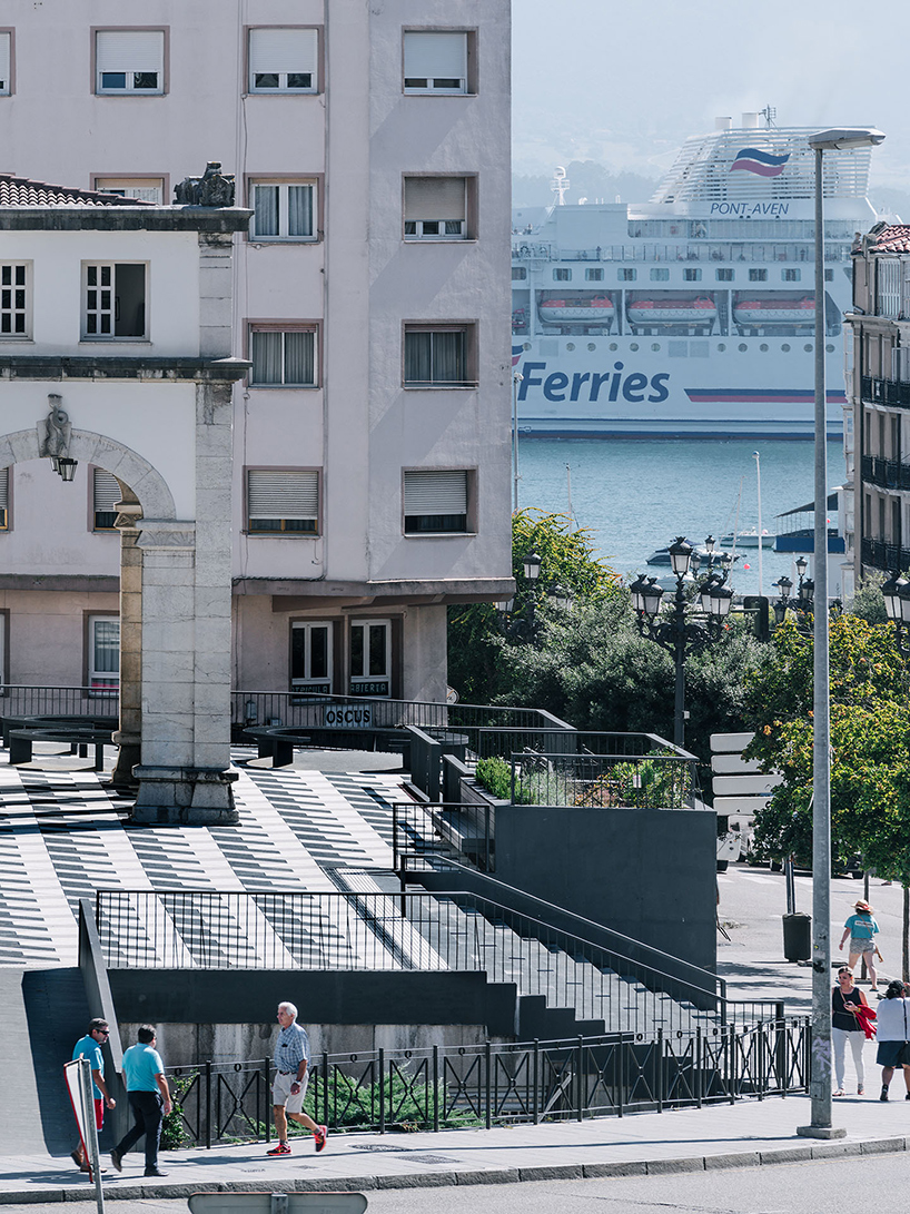 garciagerman-arquitectos-puertochico-plaza-and-market-cantabria-spain-designboom-02