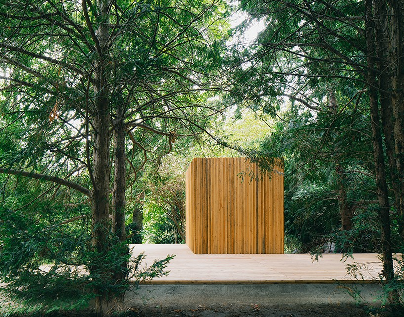 jan-rosler-architekten-berlin-church-cemetery-facilities-designboom-01