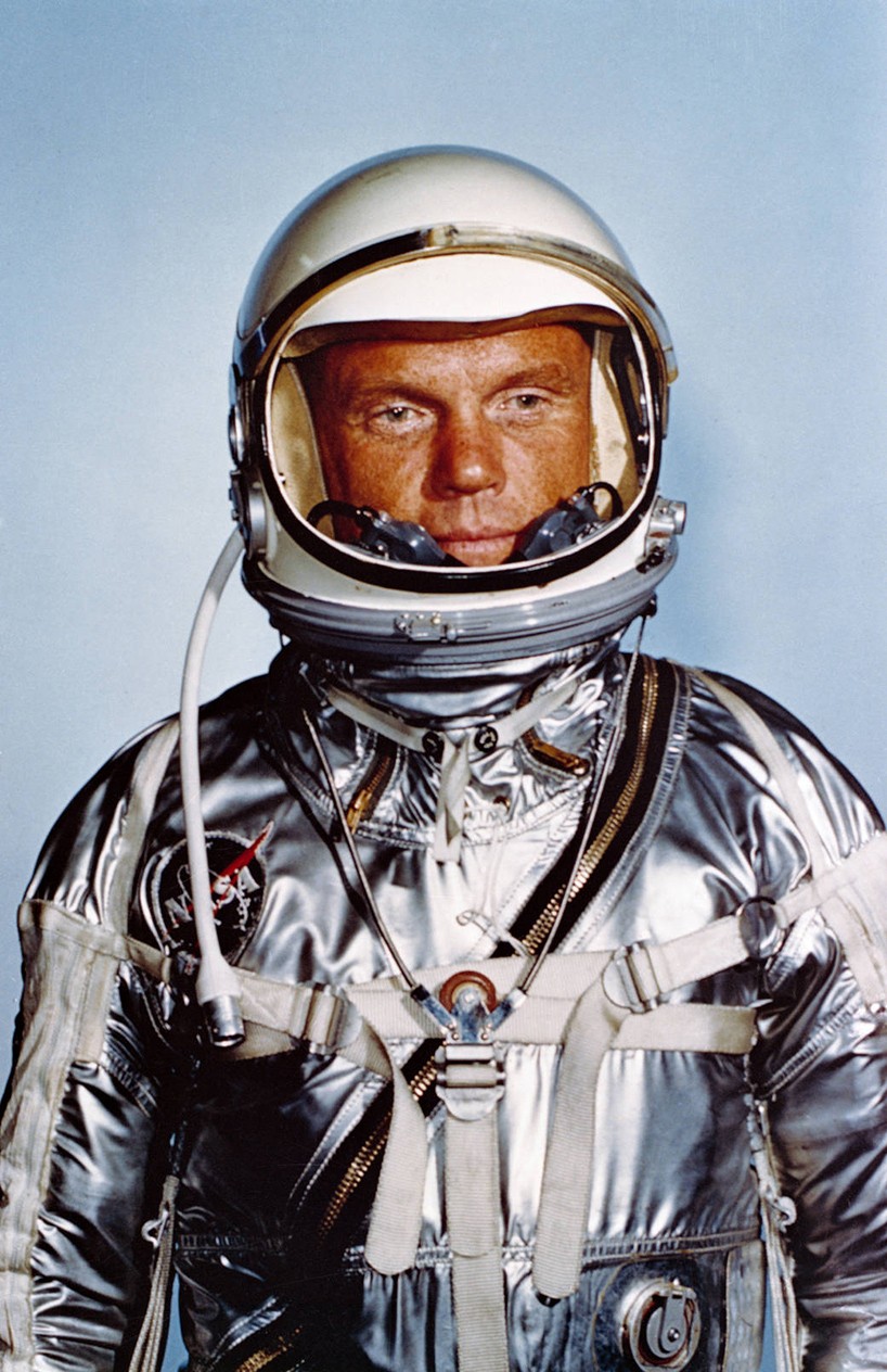 john glenn, symbol of the space age, dies aged 95