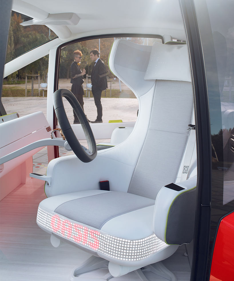 Driverless vehicle becomes office in XchangE concept car by Rinspeed