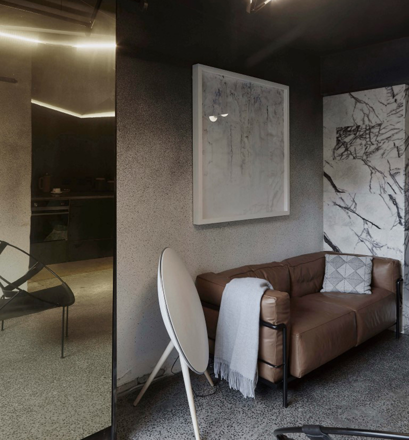 studio-edwards-micro-luxe-apartment-melbourne-designboom-03