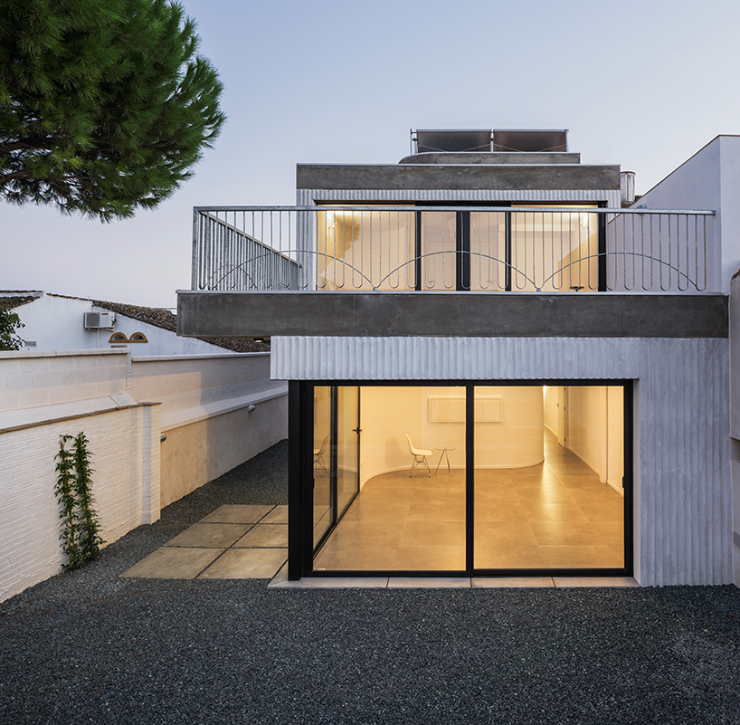 studio-wet-casa-listen-sevilla-spain-designboom-03