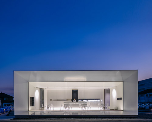 KTX archiLAB adds glazed façade to japanese dispensing pharmacy