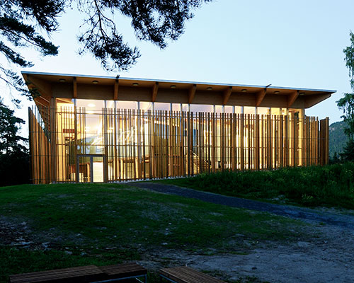 blakstad haffner arkitekter's hegnhuset in utoya preserves history