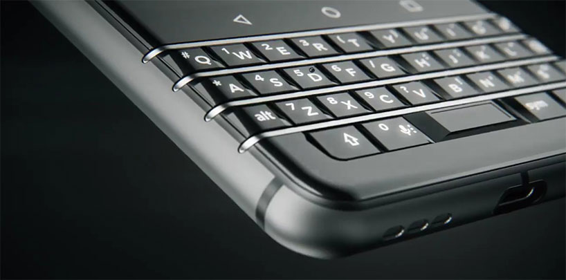 buttons-blackberry-mercury-designboom-05