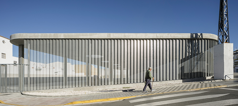 fernando-suarez-corchete-estepa-bus-station-sevilla-spain-designboom-02