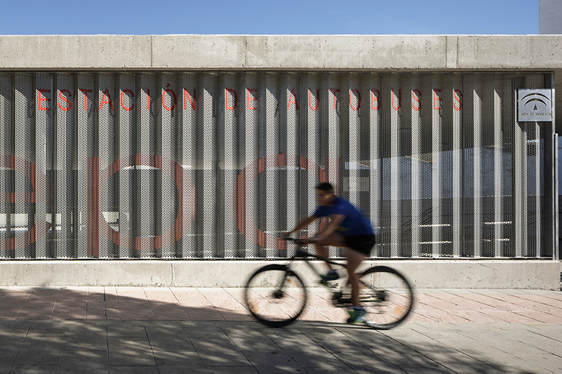 fernando-suarez-corchete-estepa-bus-station-sevilla-spain-designboom-02