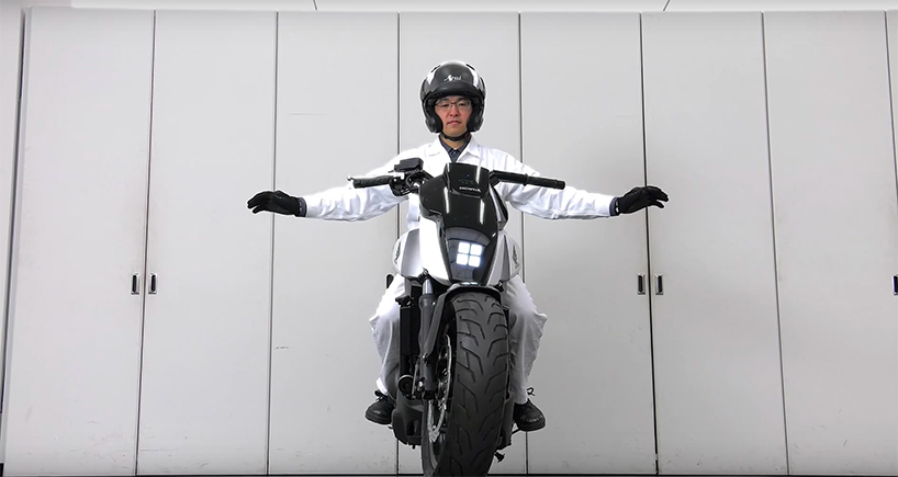 honda self-balancing motorbike