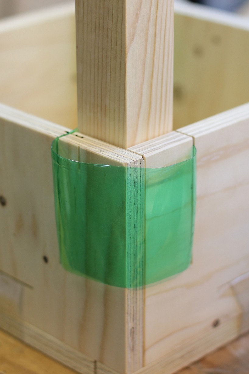 joining-bottles-micaella-pedros-designboom-06