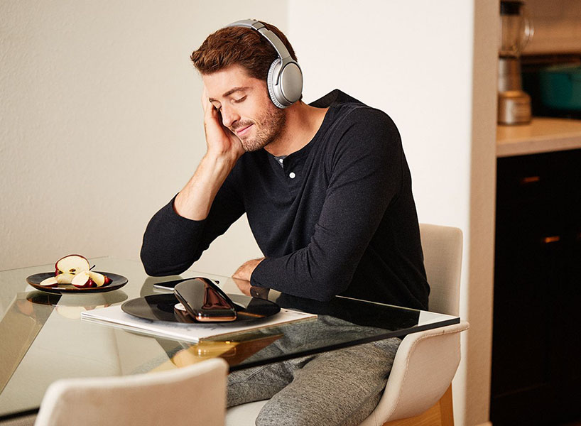 love turntable first intelligent smartphone designboom