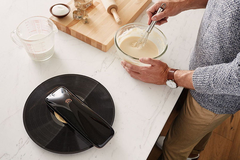 love turntable first intelligent smartphone designboom