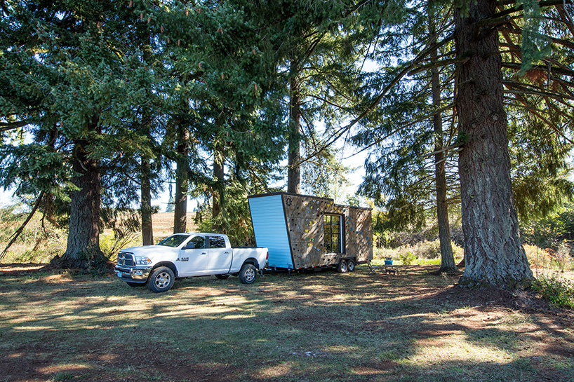 tiny-heirloom-rock-climbing-mobile-adventure-home-trailer-designboom-02