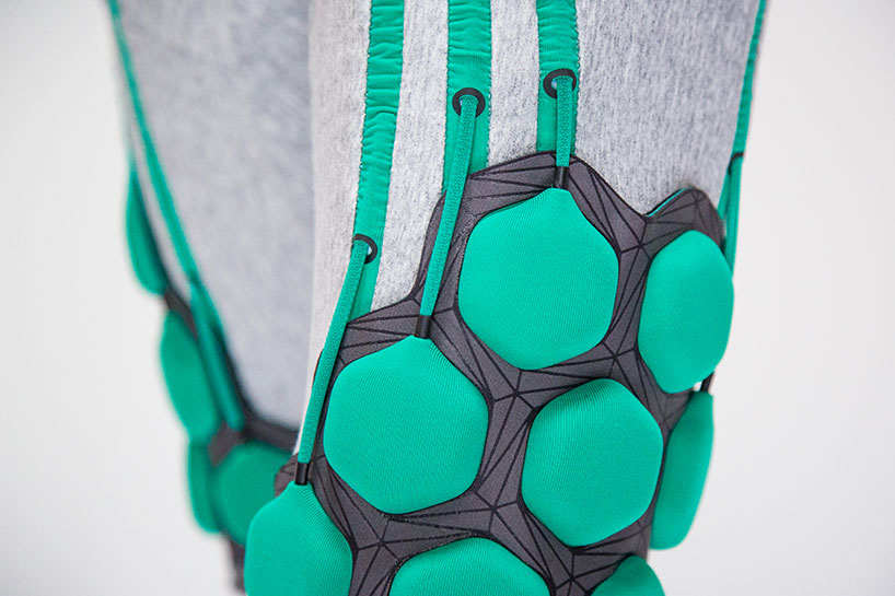 yves-behar-aura-suit-designboom-FIX-06