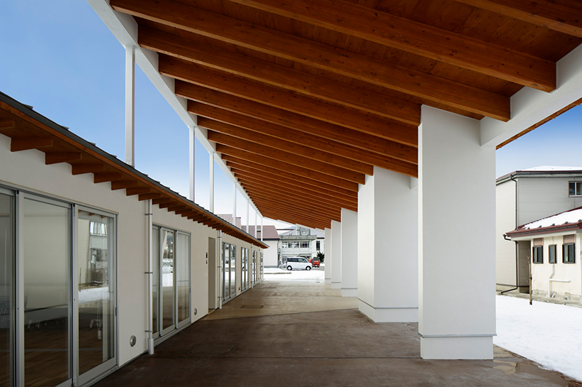 zai-shirakawa-architects-&-associates-meetingplace-of-the-tohoku-designboom-02